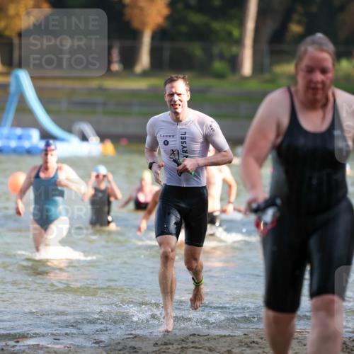 08.09.2024 - Stadtparktriathlon Michael Strokosch http://msf.ph/oto/7024089 08.09.2024 09:47:50 Schwimmen 193, 199, 200, 205, 207, 220, 226 meine-sportfotos.de