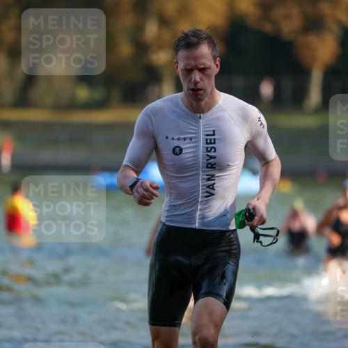 08.09.2024 - Stadtparktriathlon Michael Strokosch http://msf.ph/oto/7024121 08.09.2024 09:47:52 Schwimmen 193, 199, 200, 205, 207, 220, 226, 262 meine-sportfotos.de