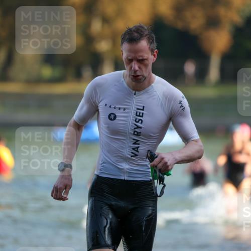 08.09.2024 - Stadtparktriathlon Michael Strokosch http://msf.ph/oto/7024129 08.09.2024 09:47:53 Schwimmen 193, 199, 200, 205, 207, 220, 226, 262 meine-sportfotos.de