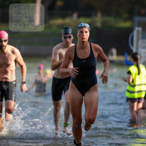 08.09.2024 - Stadtparktriathlon Michael Strokosch http://msf.ph/oto/7024158 08.09.2024 09:47:56 Schwimmen 193, 199, 200, 207, 220, 226, 257, 262 meine-sportfotos.de