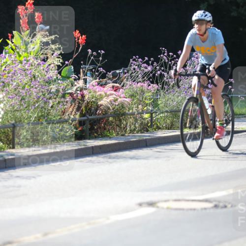 08.09.2024 - Stadtparktriathlon Zöllner http://msf.ph/oto/7024209 08.09.2024 10:42:50 Radfahren 283, 312, 313, 341, 355, 359, 362 meine-sportfotos.de