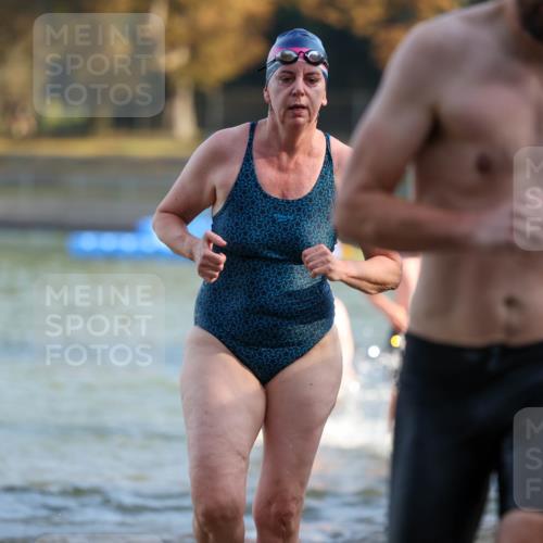 08.09.2024 - Stadtparktriathlon Michael Strokosch http://msf.ph/oto/7024212 08.09.2024 09:47:59 Schwimmen 193, 199, 200, 207, 213, 226, 257, 262 meine-sportfotos.de