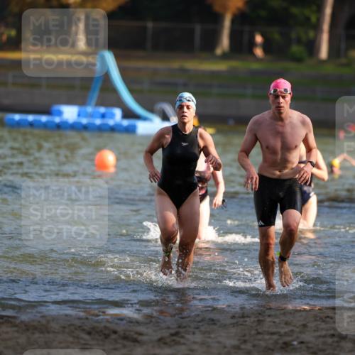 08.09.2024 - Stadtparktriathlon Michael Strokosch http://msf.ph/oto/7024219 08.09.2024 09:48:02 Schwimmen 200, 207, 213, 257, 262 meine-sportfotos.de