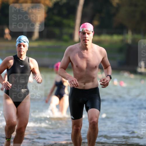 08.09.2024 - Stadtparktriathlon Michael Strokosch http://msf.ph/oto/7024263 08.09.2024 09:48:04 Schwimmen 200, 213, 257, 262 meine-sportfotos.de