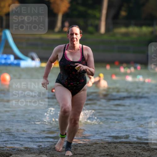 08.09.2024 - Stadtparktriathlon Michael Strokosch http://msf.ph/oto/7024289 08.09.2024 09:48:07 Schwimmen 213, 257, 262 meine-sportfotos.de
