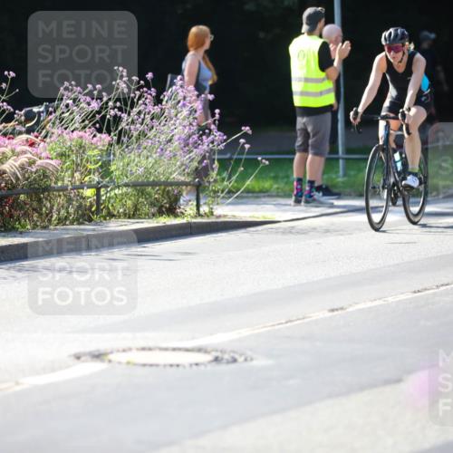 08.09.2024 - Stadtparktriathlon Zöllner http://msf.ph/oto/7024308 08.09.2024 10:43:08 Radfahren 308, 332, 400, 407, 427, 433, 451 meine-sportfotos.de