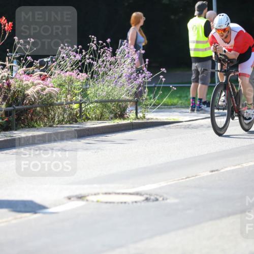 08.09.2024 - Stadtparktriathlon Zöllner http://msf.ph/oto/7024317 08.09.2024 10:43:09 Radfahren 308, 332, 400, 407, 427, 433, 451 meine-sportfotos.de