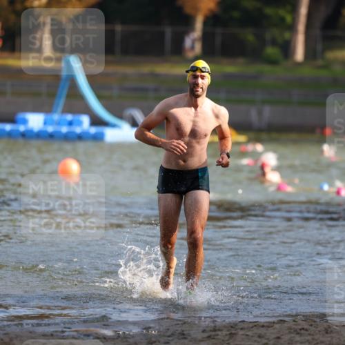 08.09.2024 - Stadtparktriathlon Michael Strokosch http://msf.ph/oto/7024408 08.09.2024 09:48:24 Schwimmen 196 meine-sportfotos.de