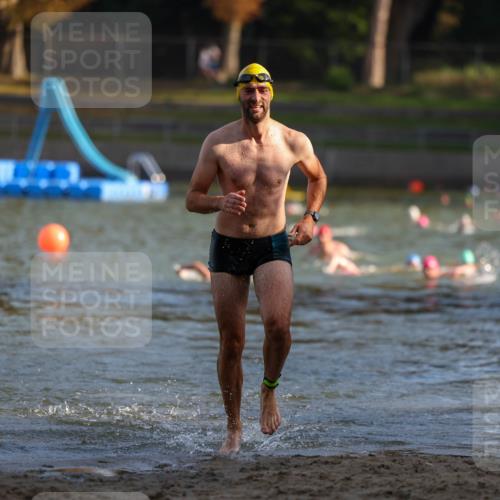 08.09.2024 - Stadtparktriathlon Michael Strokosch http://msf.ph/oto/7024414 08.09.2024 09:48:25 Schwimmen 196 meine-sportfotos.de