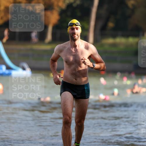 08.09.2024 - Stadtparktriathlon Michael Strokosch http://msf.ph/oto/7024429 08.09.2024 09:48:26 Schwimmen 196 meine-sportfotos.de