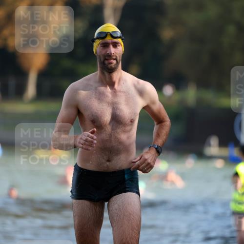 08.09.2024 - Stadtparktriathlon Michael Strokosch http://msf.ph/oto/7024441 08.09.2024 09:48:27 Schwimmen 196 meine-sportfotos.de