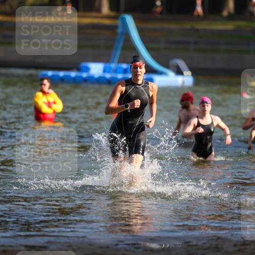 08.09.2024 - Stadtparktriathlon Michael Strokosch http://msf.ph/oto/7024456 08.09.2024 09:48:39 Schwimmen 190, 212, 215, 230, 241, 258 meine-sportfotos.de