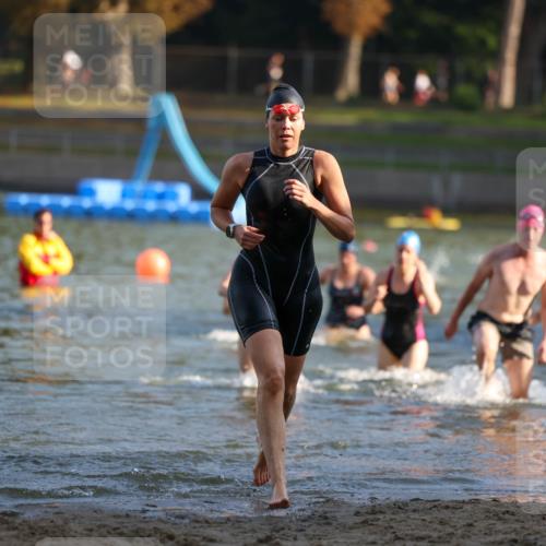 08.09.2024 - Stadtparktriathlon Michael Strokosch http://msf.ph/oto/7024496 08.09.2024 09:48:41 Schwimmen 190, 212, 215, 230, 241, 255, 258 meine-sportfotos.de