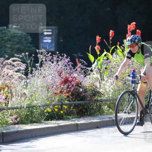 08.09.2024 - Stadtparktriathlon Zöllner http://msf.ph/oto/7024501 08.09.2024 10:43:53 Radfahren 274, 310, 349, 364, 457 meine-sportfotos.de