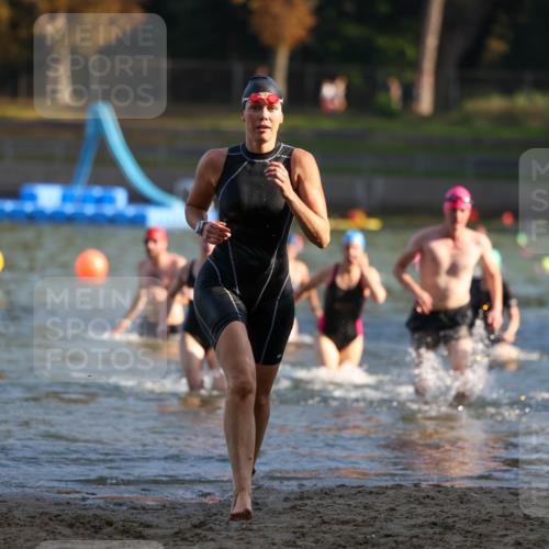 08.09.2024 - Stadtparktriathlon Michael Strokosch http://msf.ph/oto/7024509 08.09.2024 09:48:42 Schwimmen 190, 212, 215, 230, 241, 255, 258 meine-sportfotos.de