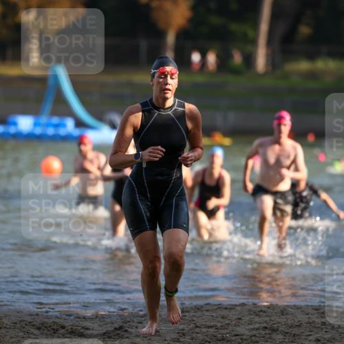 08.09.2024 - Stadtparktriathlon Michael Strokosch http://msf.ph/oto/7024514 08.09.2024 09:48:42 Schwimmen 190, 212, 215, 230, 241, 255, 258 meine-sportfotos.de