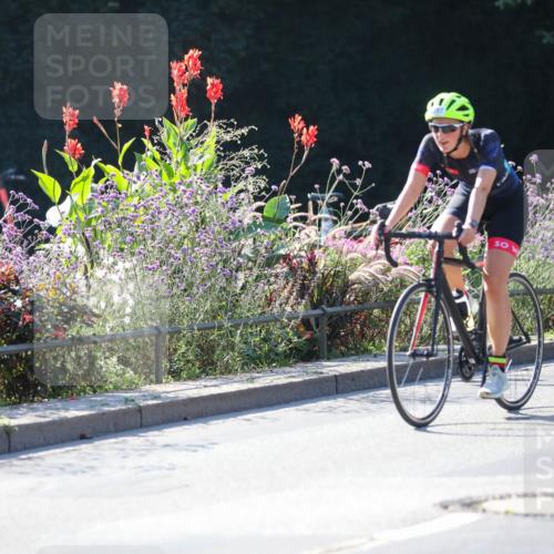 08.09.2024 - Stadtparktriathlon Zöllner http://msf.ph/oto/7024586 08.09.2024 10:44:07 Radfahren 254, 299, 357, 389, 453 meine-sportfotos.de