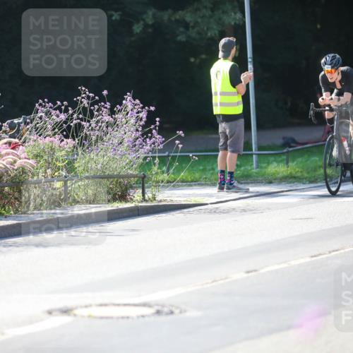 08.09.2024 - Stadtparktriathlon Zöllner http://msf.ph/oto/7024591 08.09.2024 10:44:09 Radfahren 254, 299, 357, 389, 421, 453 meine-sportfotos.de