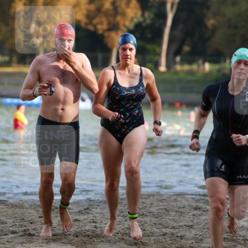 08.09.2024 - Stadtparktriathlon Michael Strokosch http://msf.ph/oto/7024647 08.09.2024 09:48:53 Schwimmen 230, 241, 255 meine-sportfotos.de