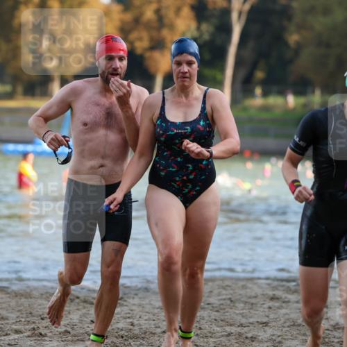 08.09.2024 - Stadtparktriathlon Michael Strokosch http://msf.ph/oto/7024652 08.09.2024 09:48:53 Schwimmen 230, 241, 255 meine-sportfotos.de