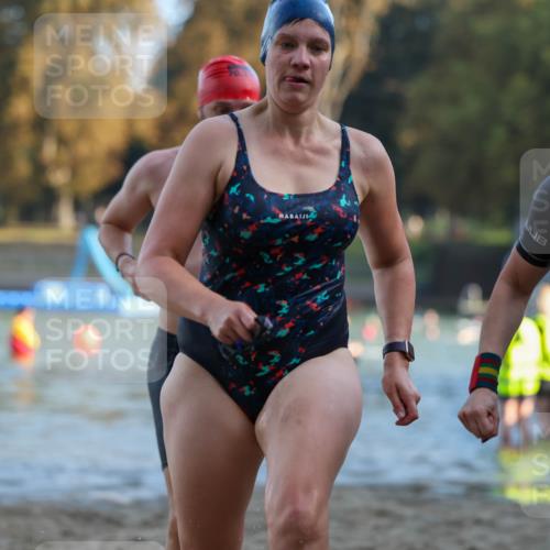 08.09.2024 - Stadtparktriathlon Michael Strokosch http://msf.ph/oto/7024658 08.09.2024 09:48:54 Schwimmen 230, 241, 255 meine-sportfotos.de