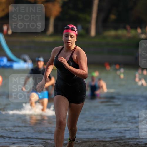 08.09.2024 - Stadtparktriathlon Michael Strokosch http://msf.ph/oto/7024705 08.09.2024 09:49:09 Schwimmen 194, 214, 225 meine-sportfotos.de