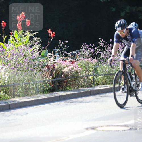 08.09.2024 - Stadtparktriathlon Zöllner http://msf.ph/oto/7024713 08.09.2024 10:44:40 Radfahren 363, 418, 438, 462, 1937 meine-sportfotos.de