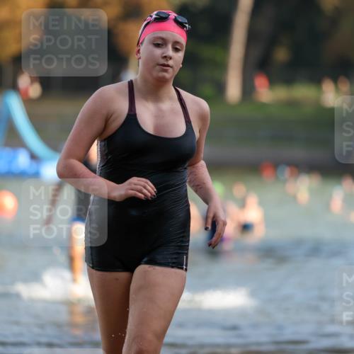 08.09.2024 - Stadtparktriathlon Michael Strokosch http://msf.ph/oto/7024716 08.09.2024 09:49:10 Schwimmen 194, 214, 225, 245 meine-sportfotos.de