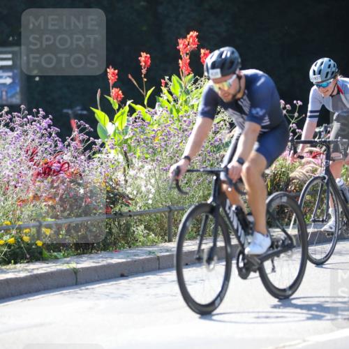 08.09.2024 - Stadtparktriathlon Zöllner http://msf.ph/oto/7024724 08.09.2024 10:44:41 Radfahren 363, 418, 430, 438, 462, 1937 meine-sportfotos.de