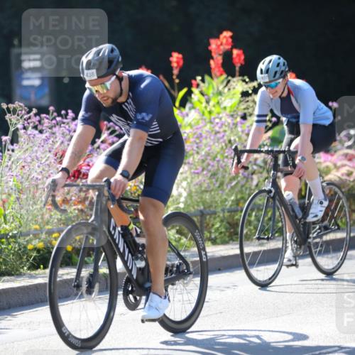 08.09.2024 - Stadtparktriathlon Zöllner http://msf.ph/oto/7024729 08.09.2024 10:44:41 Radfahren 363, 418, 430, 438, 462, 1937 meine-sportfotos.de