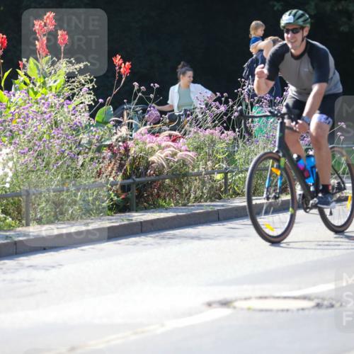 08.09.2024 - Stadtparktriathlon Zöllner http://msf.ph/oto/7024758 08.09.2024 10:44:52 Radfahren 232, 264, 285, 363, 396, 430, 452, 455 meine-sportfotos.de