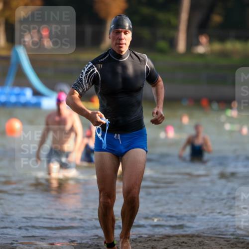 08.09.2024 - Stadtparktriathlon Michael Strokosch http://msf.ph/oto/7024767 08.09.2024 09:49:15 Schwimmen 194, 214, 222, 245 meine-sportfotos.de