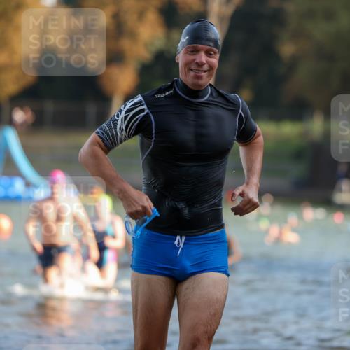 08.09.2024 - Stadtparktriathlon Michael Strokosch http://msf.ph/oto/7024789 08.09.2024 09:49:16 Schwimmen 182, 194, 198, 214, 222, 245 meine-sportfotos.de