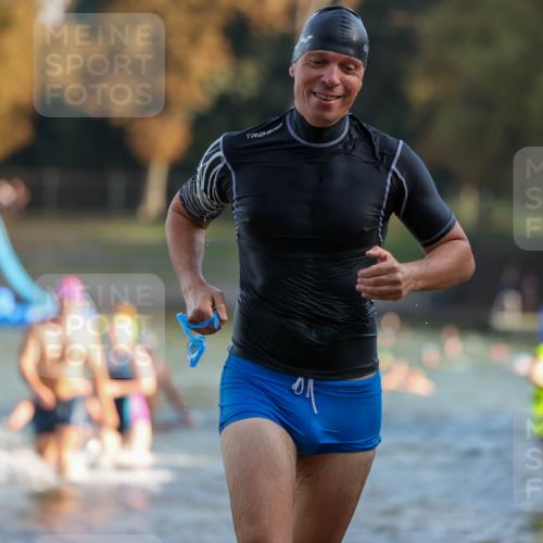 08.09.2024 - Stadtparktriathlon Michael Strokosch http://msf.ph/oto/7024794 08.09.2024 09:49:17 Schwimmen 182, 194, 198, 214, 222, 245 meine-sportfotos.de