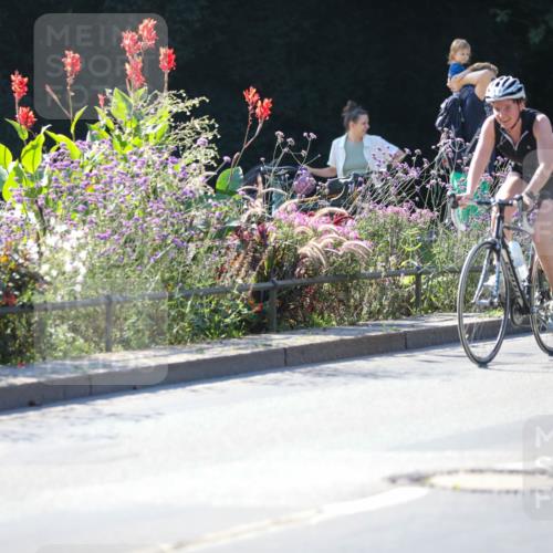 08.09.2024 - Stadtparktriathlon Zöllner http://msf.ph/oto/7024795 08.09.2024 10:45:10 Radfahren 282, 318, 436 meine-sportfotos.de