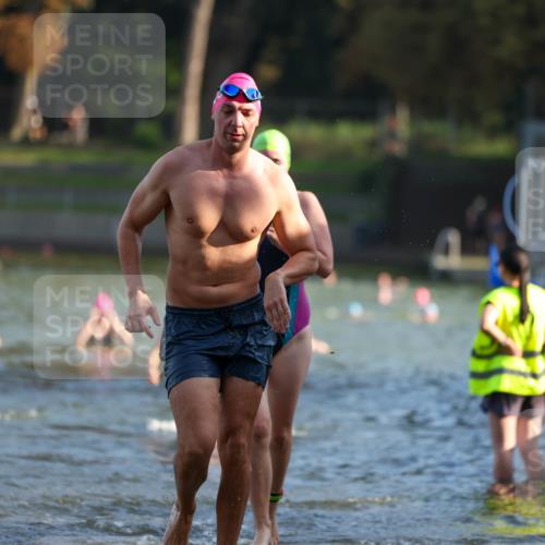 08.09.2024 - Stadtparktriathlon Michael Strokosch http://msf.ph/oto/7024848 08.09.2024 09:49:21 Schwimmen 182, 198, 214, 222, 245 meine-sportfotos.de