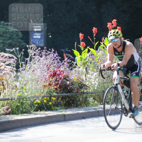 08.09.2024 - Stadtparktriathlon Zöllner http://msf.ph/oto/7024849 08.09.2024 10:45:37 Radfahren 390, 402, 426, 437 meine-sportfotos.de