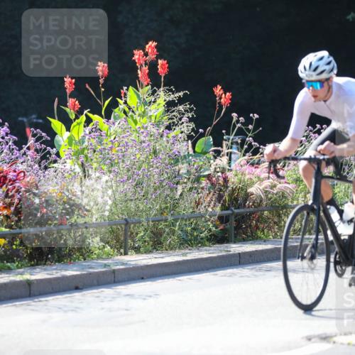 08.09.2024 - Stadtparktriathlon Zöllner http://msf.ph/oto/7024854 08.09.2024 10:45:38 Radfahren 390, 402, 426, 437 meine-sportfotos.de