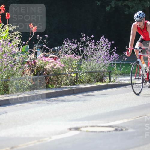 08.09.2024 - Stadtparktriathlon Zöllner http://msf.ph/oto/7024869 08.09.2024 10:45:44 Radfahren 402 meine-sportfotos.de