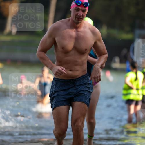08.09.2024 - Stadtparktriathlon Michael Strokosch http://msf.ph/oto/7024882 08.09.2024 09:49:22 Schwimmen 182, 198, 214, 222, 245 meine-sportfotos.de