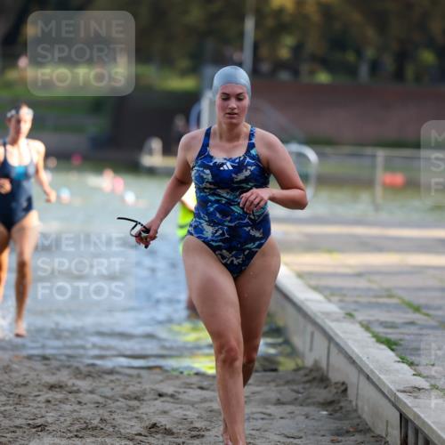 08.09.2024 - Stadtparktriathlon Michael Strokosch http://msf.ph/oto/7024906 08.09.2024 09:49:26 Schwimmen 182, 198, 216, 222, 245 meine-sportfotos.de