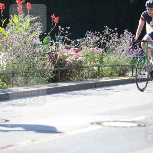 08.09.2024 - Stadtparktriathlon Zöllner http://msf.ph/oto/7024930 08.09.2024 10:46:10 Radfahren 273, 352, 353, 367, 419, 447, 448, 1936 meine-sportfotos.de