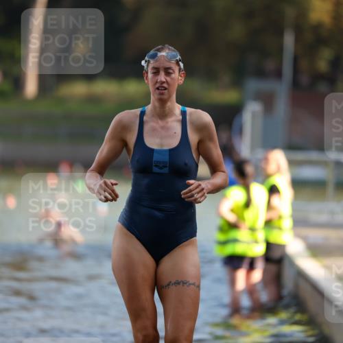 08.09.2024 - Stadtparktriathlon Michael Strokosch http://msf.ph/oto/7024958 08.09.2024 09:49:29 Schwimmen 182, 198, 216, 222 meine-sportfotos.de