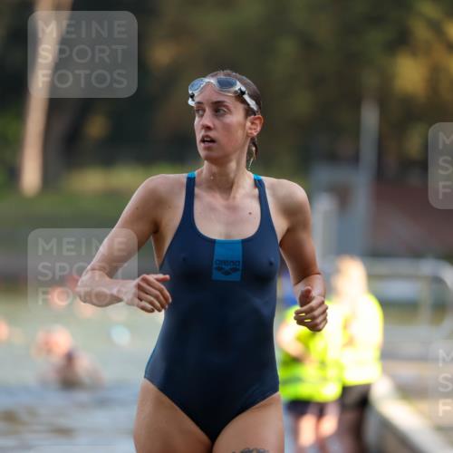 08.09.2024 - Stadtparktriathlon Michael Strokosch http://msf.ph/oto/7024970 08.09.2024 09:49:30 Schwimmen 182, 198, 216 meine-sportfotos.de