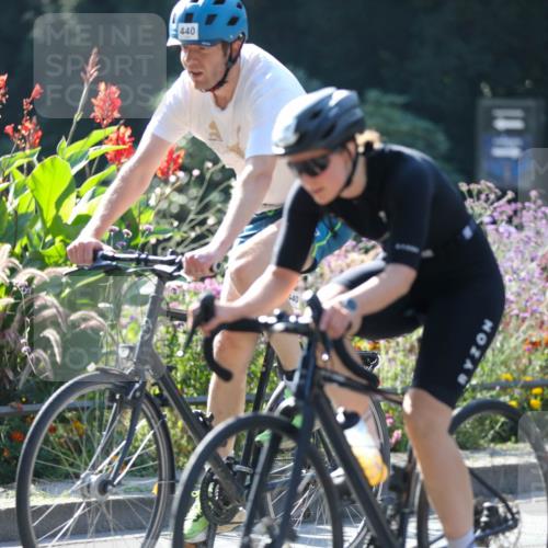 08.09.2024 - Stadtparktriathlon Zöllner http://msf.ph/oto/7024972 08.09.2024 10:46:23 Radfahren 275, 307, 358, 367, 440, 1936 meine-sportfotos.de