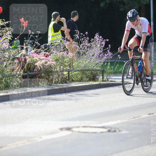 08.09.2024 - Stadtparktriathlon Zöllner http://msf.ph/oto/7025001 08.09.2024 10:46:36 Radfahren 288, 380, 405 meine-sportfotos.de