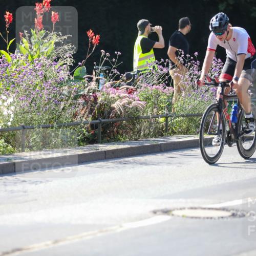 08.09.2024 - Stadtparktriathlon Zöllner http://msf.ph/oto/7025004 08.09.2024 10:46:36 Radfahren 288, 380, 405 meine-sportfotos.de