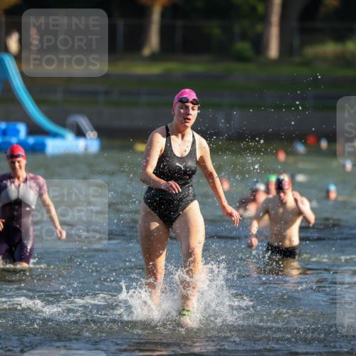 08.09.2024 - Stadtparktriathlon Michael Strokosch http://msf.ph/oto/7025007 08.09.2024 09:49:36 Schwimmen 186, 216, 244 meine-sportfotos.de