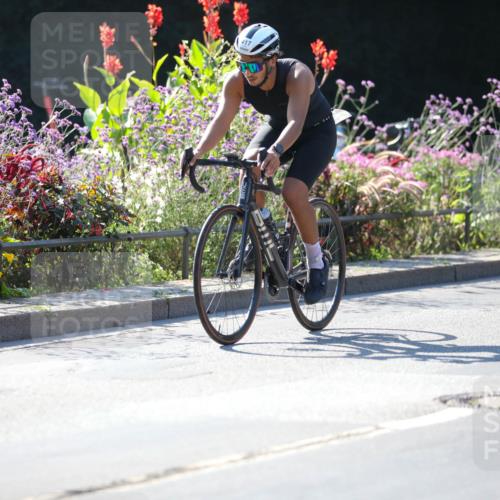 08.09.2024 - Stadtparktriathlon Zöllner http://msf.ph/oto/7025151 08.09.2024 10:47:23 Radfahren 266, 271, 298, 406, 416, 417, 425 meine-sportfotos.de