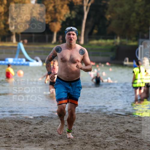 08.09.2024 - Stadtparktriathlon Michael Strokosch http://msf.ph/oto/7025182 08.09.2024 09:49:52 Schwimmen 192, 195, 238 meine-sportfotos.de